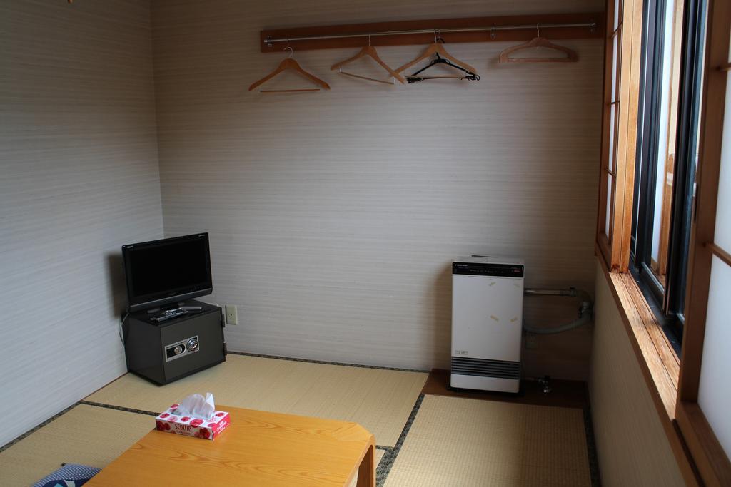 Peanuts House Kumakuma Hotel Nozawaonsen Buitenkant foto